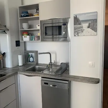 Renovated Studio Close To The Harbour Daire