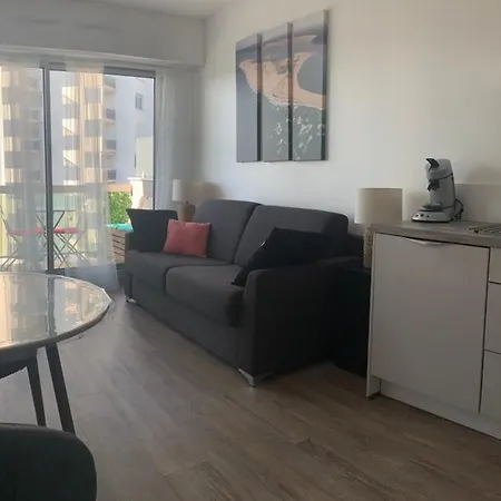 公寓 Renovated Studio Close To The Harbour *